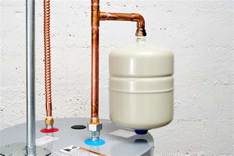 expansion tank leaking from bottom|How to Fix Common Water Heater Expansion Tank。